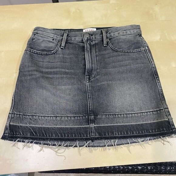 Frame Faded Black 'Broderick Avenue' 'Rigid Re-Release Le High Mini' Skirt - Picture 2 of 8